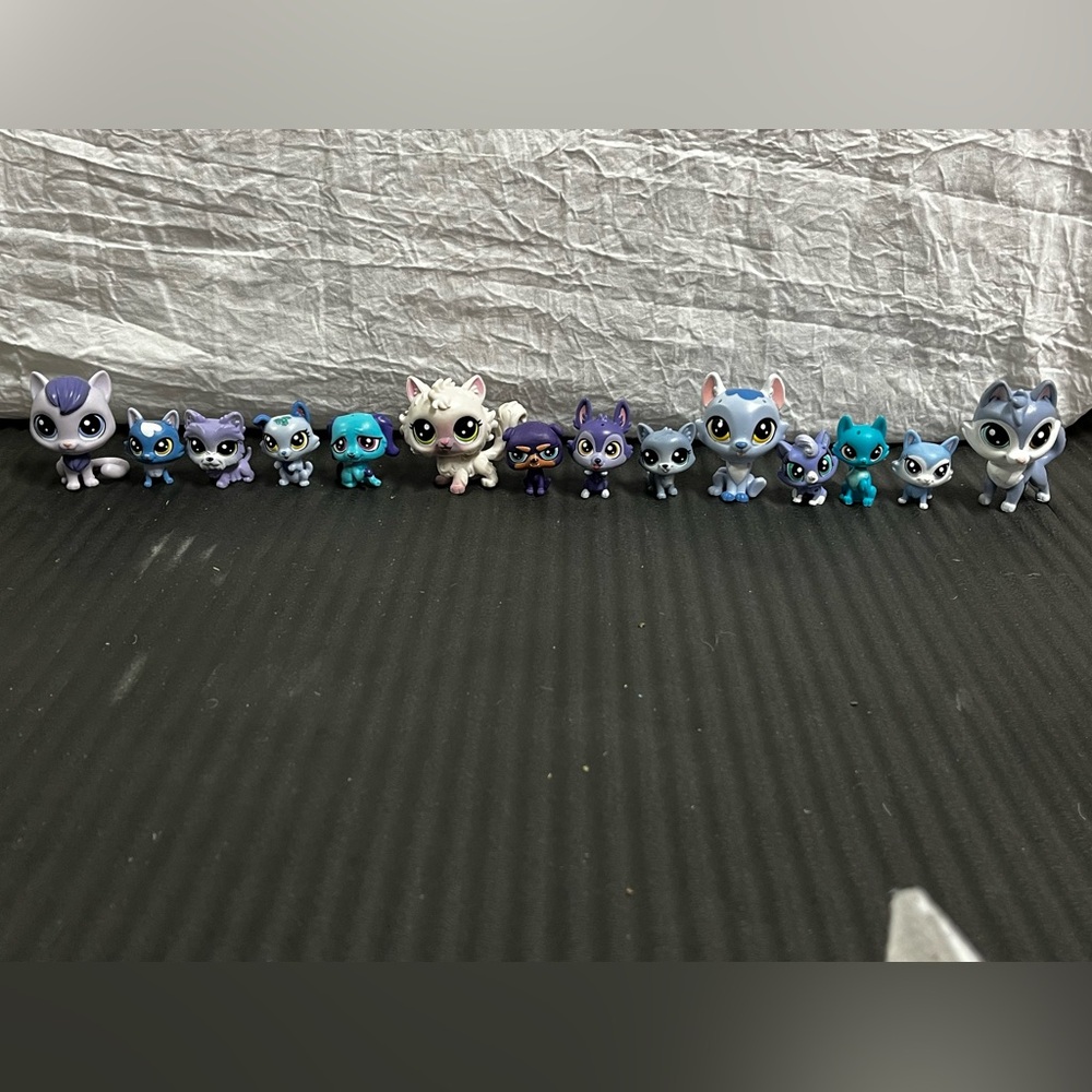LPS Purple and Blue Cats and Dogs - Lot of 14 Pets
